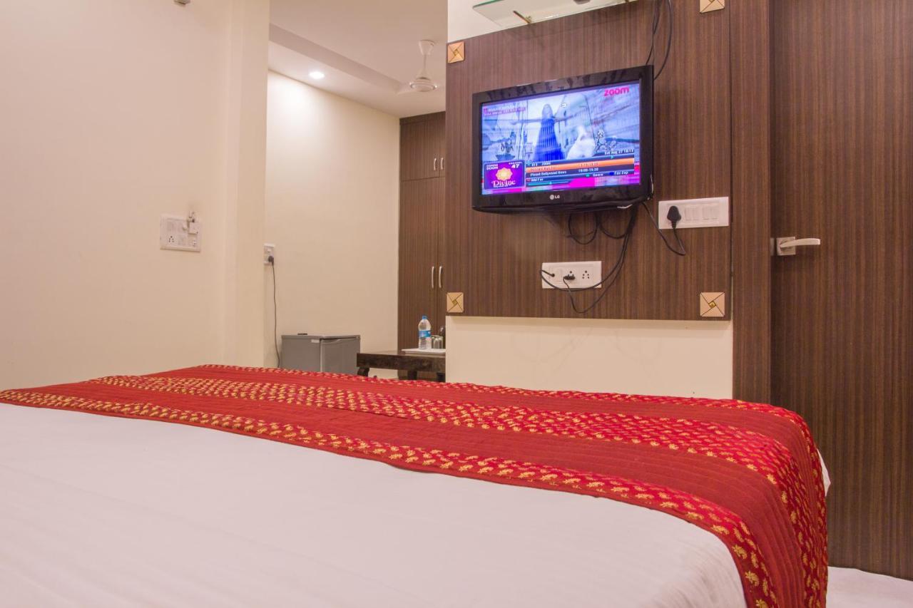 Hotel Pawan Plaza Near Sir Ganga Ram Hospital Δελχί Εξωτερικό φωτογραφία
