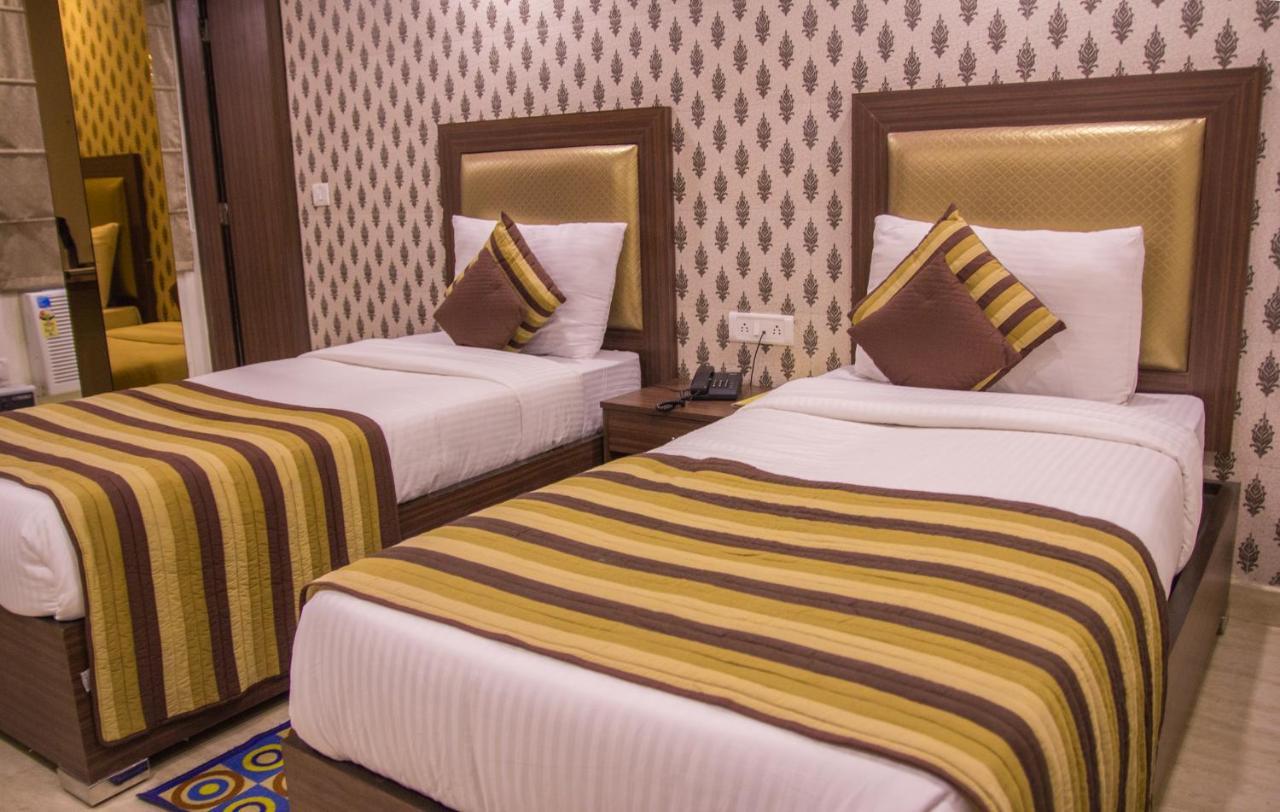 Hotel Pawan Plaza Near Sir Ganga Ram Hospital Δελχί Εξωτερικό φωτογραφία