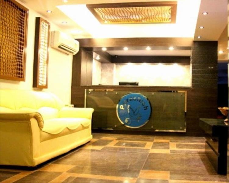 Hotel Pawan Plaza Near Sir Ganga Ram Hospital Δελχί Εξωτερικό φωτογραφία