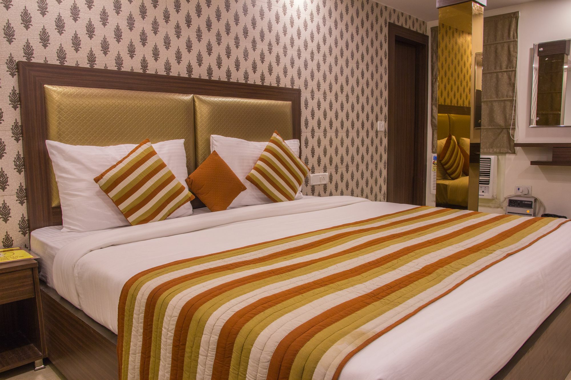 Hotel Pawan Plaza Near Sir Ganga Ram Hospital Δελχί Εξωτερικό φωτογραφία
